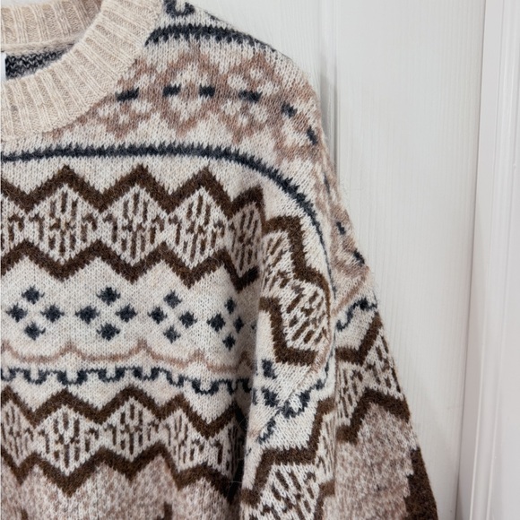Cozy fair isle oversized sweater - Picture 3 of 11